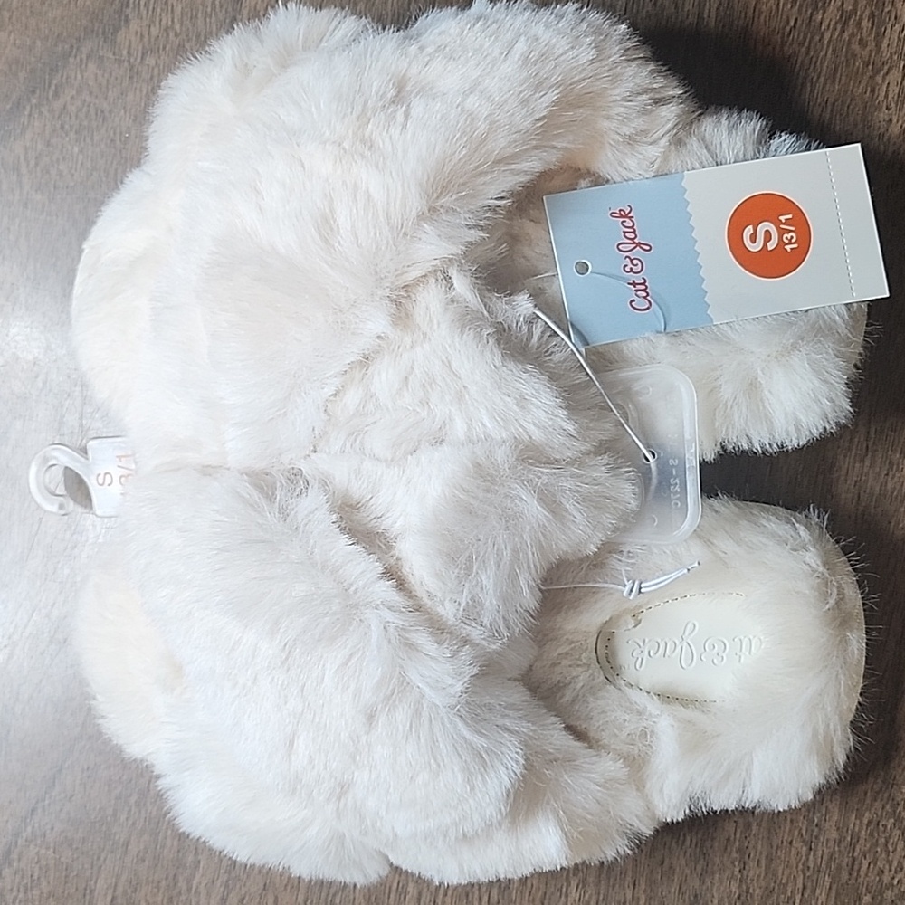 Cat & Jack Slippers, Cream/Brooklyn, Girls Size Small‎ 13/1, New